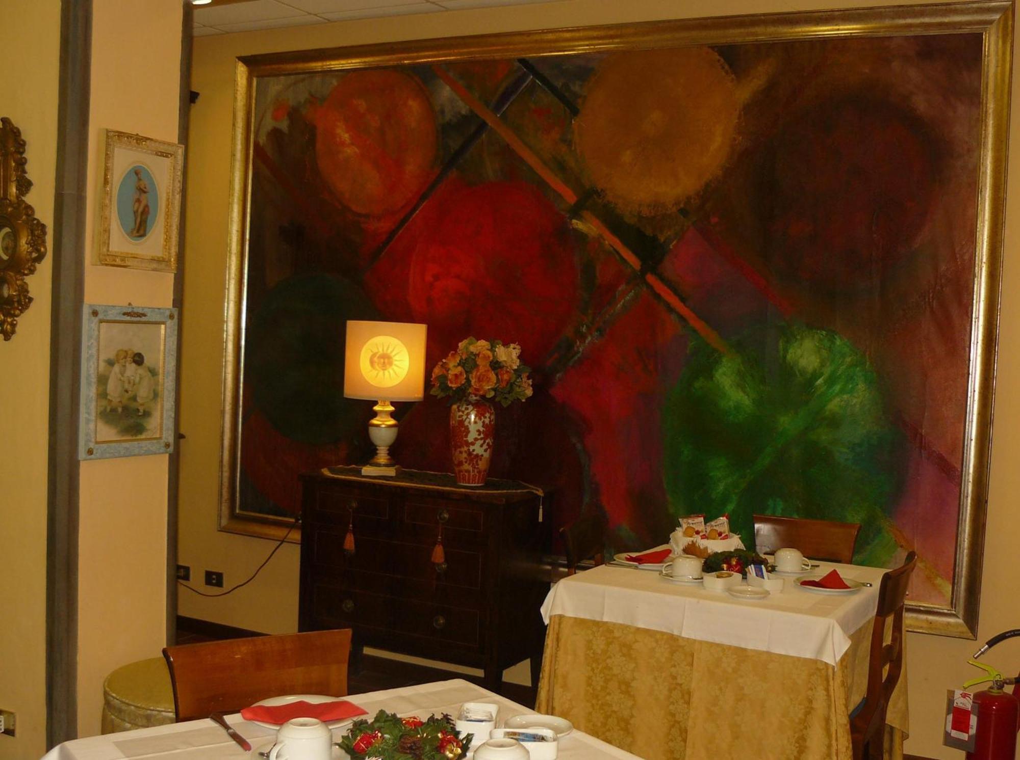 Hotel La Rocca Gubbio Bagian luar foto